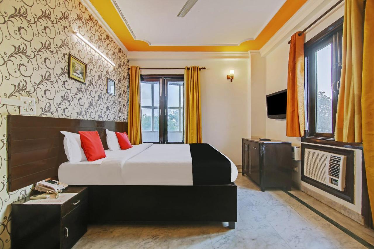 Capital O Tipsyy Near Aravali Biodiversity Park Gurgaon Eksteriør bilde