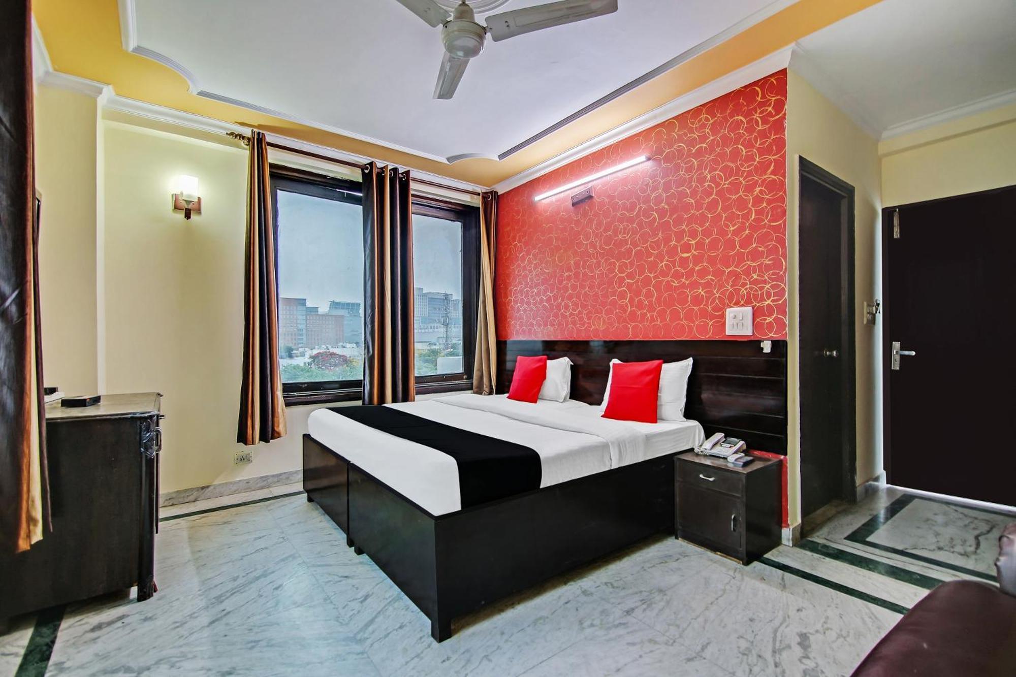 Capital O Tipsyy Near Aravali Biodiversity Park Gurgaon Eksteriør bilde